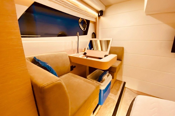 55ft Prestige Yacht For Sale