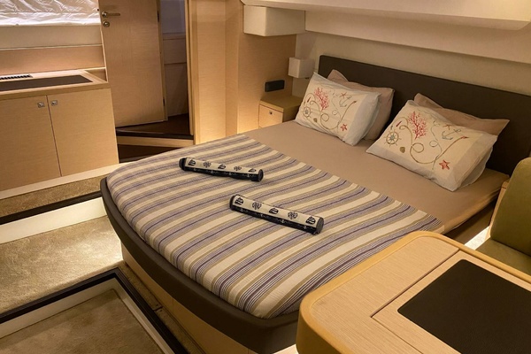 55ft Prestige Yacht For Sale