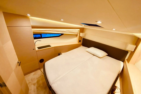 Prestige  Yacht For Sale