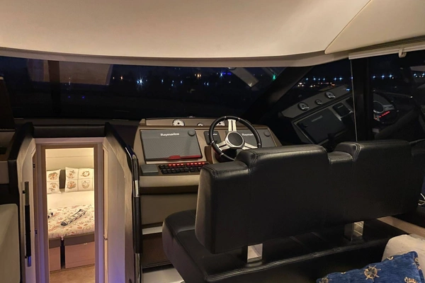 Prestige  Yacht For Sale