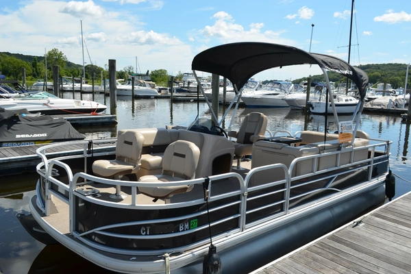 20-ft-Sun Tracker-2019-Fishin Barge 20 DLX- Deep River Connecticut United States  yacht for sale