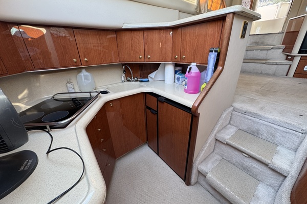 380ft Sea Ray Yacht For Sale