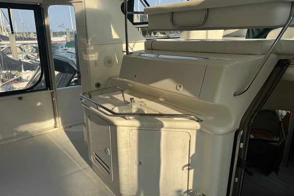 380ft Sea Ray Yacht For Sale