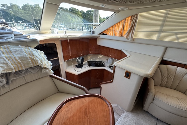 380ft Sea Ray Yacht For Sale