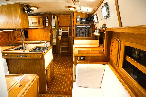 MARELLA 40ft Pacific Seacraft Yacht For Sale
