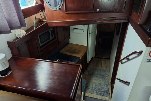 43ft Post Yacht For Sale