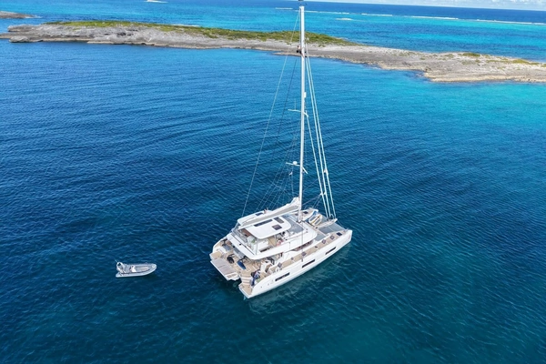 Lagoon 60 Yacht For Sale