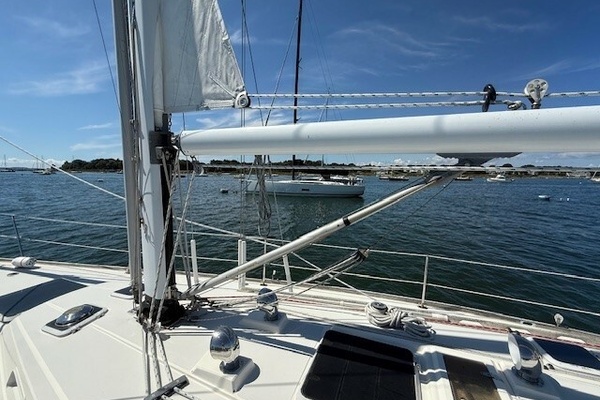 RAZZMATAZZ 42ft Sabre Yacht For Sale