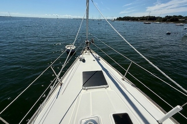 RAZZMATAZZ 42ft Sabre Yacht For Sale