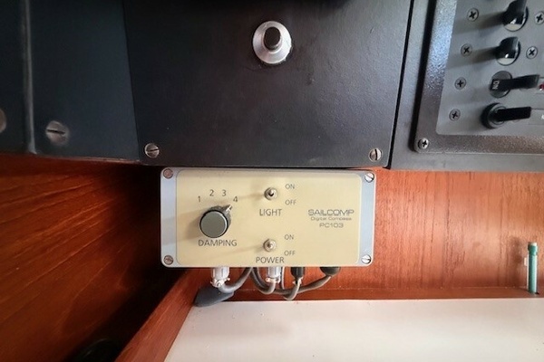 RAZZMATAZZ 42ft Sabre Yacht For Sale