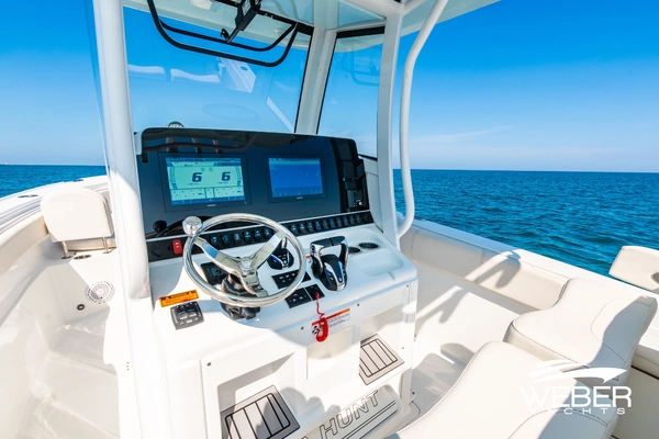 2022 Sea Hunt 37