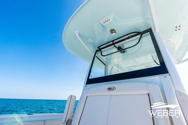 2022 Sea Hunt 37