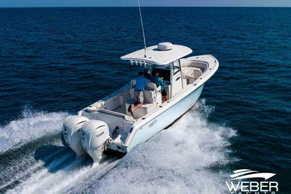 2022 Sea Hunt 37