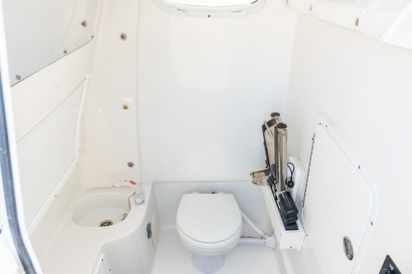 30ft Sea Hunt Yacht For Sale