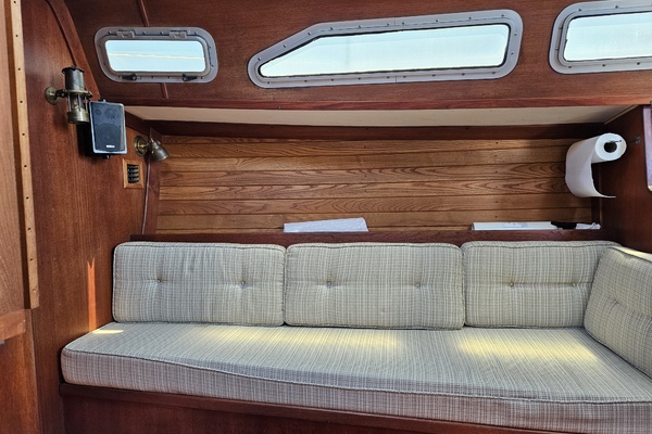 28ft Freedom Yacht For Sale