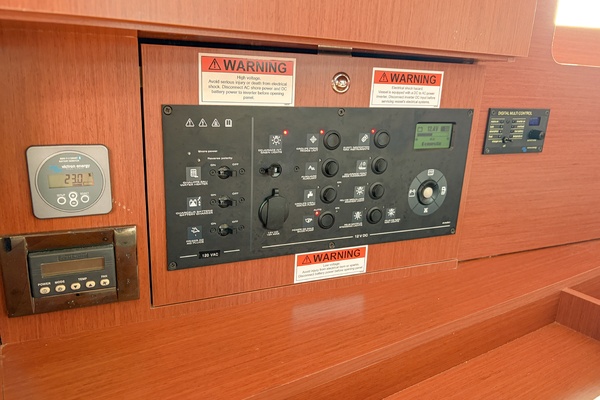 2021 Beneteau Oceanis 41.1 breaker panel