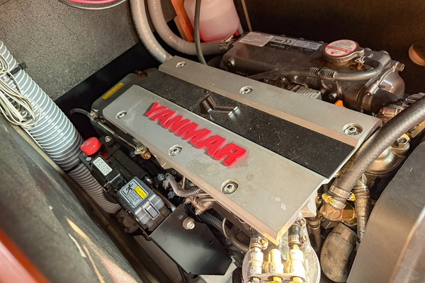 2021 Beneteau Oceanis 41.1 Yanmar engine
