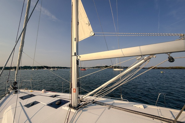 2021 Beneteau Oceanis 41.1 in mast furling