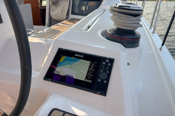 2021 Beneteau Oceanis 41.1 cockpit panel