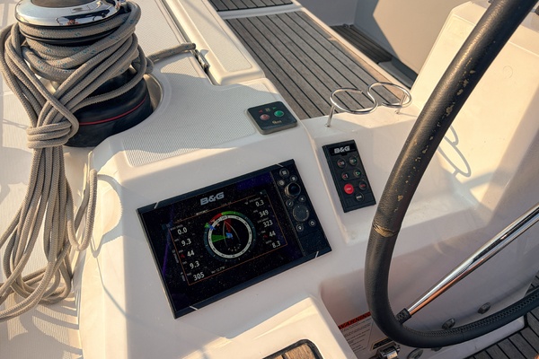 2021 Beneteau Oceanis 41.1 cockpit panel