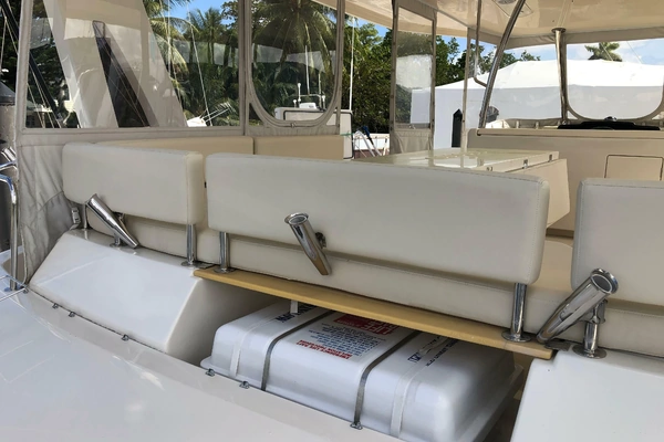 Aquila 48 Yacht For Sale