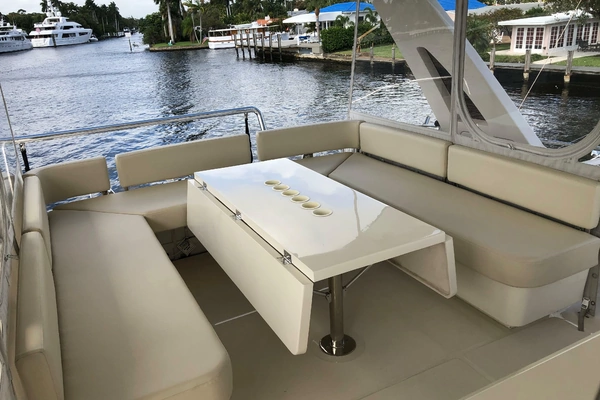 Aquila 48 Yacht For Sale