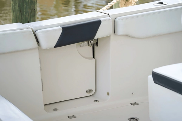 2020 Robalo 30