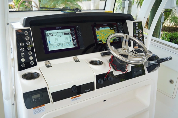 2020 Robalo 30