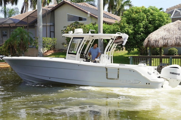 2020 Robalo 30