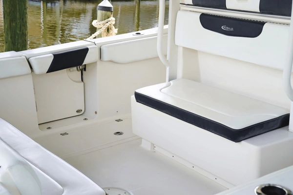 2020 Robalo 30