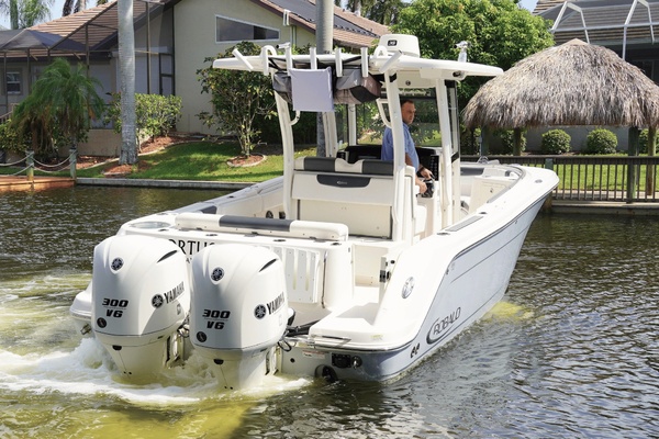 30ft Robalo Yacht For Sale