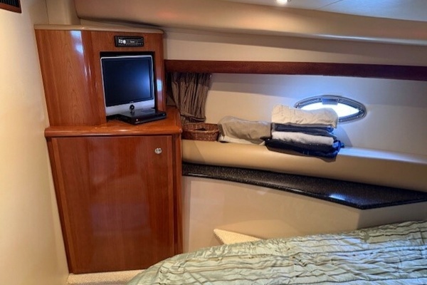 Shining Sea 40ft Meridian Yacht For Sale