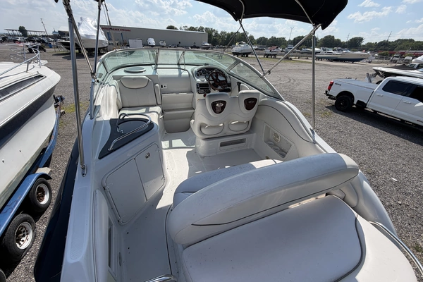 Photo of the 2005 Crownline 250 CR