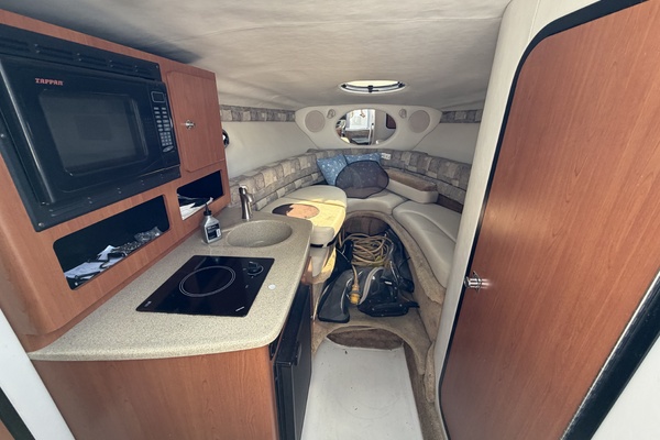 25ft Crownline Yacht For Sale