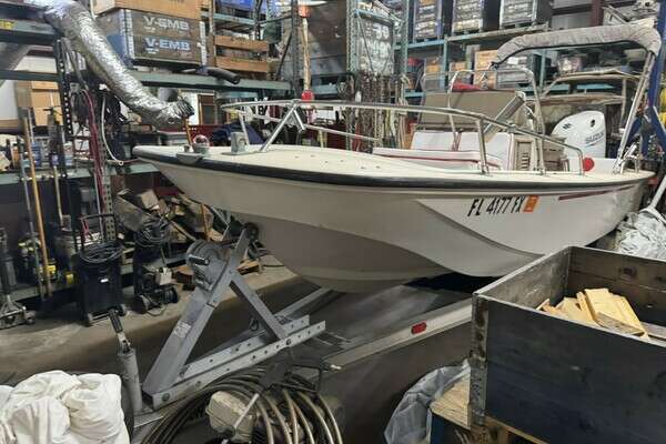 17-ft-Boston Whaler-1988-17 Newport- Jacksonville Florida United States  yacht for sale