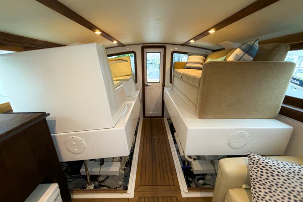 Blue Eyed Girl 40ft Whiticar Yacht For Sale