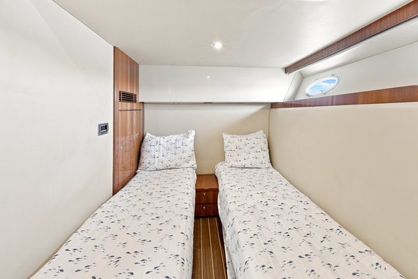 Strider 47ft Riviera Yacht For Sale