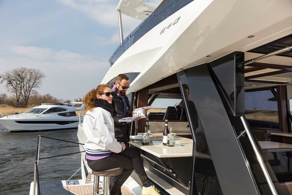 64ft Galeon Yacht For Sale