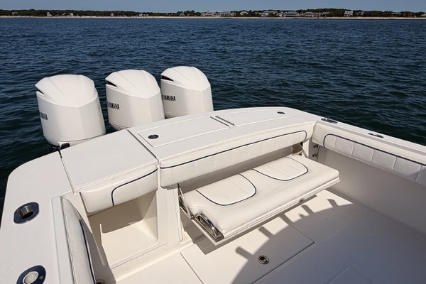2016 Regulator 34