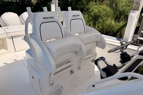 2016 Regulator 34