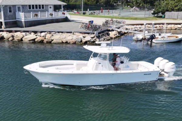 2016 Regulator 34