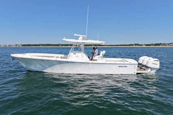 2016 Regulator 34