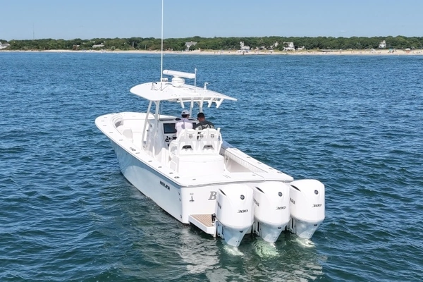 2016 Regulator 34