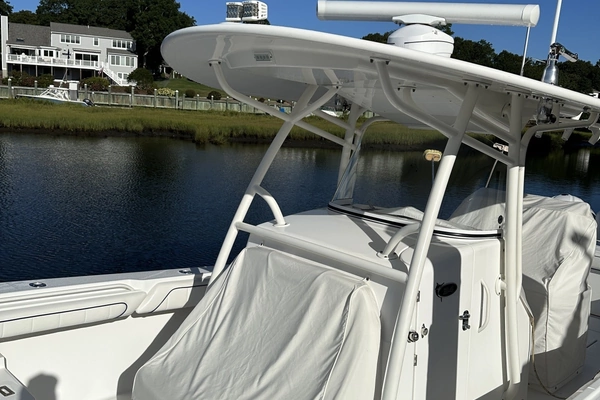 2016 Regulator 34