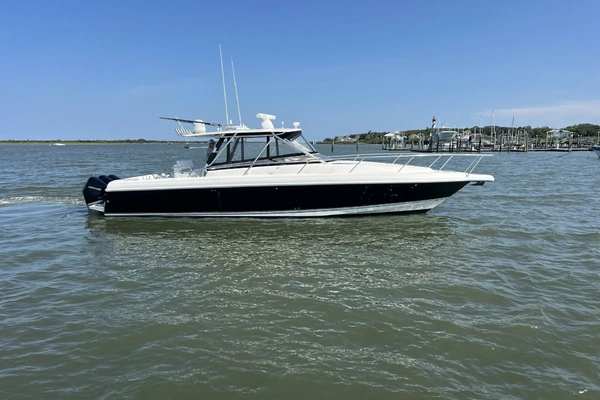 2007 Intrepid 37
