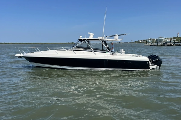 2007 Intrepid 37