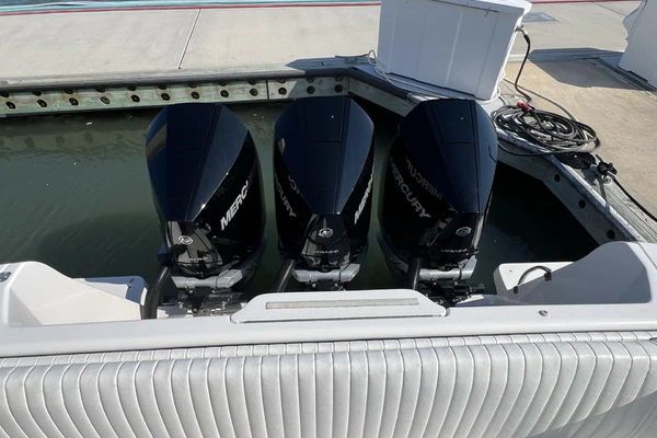 2007 Intrepid 37