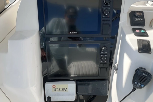 2007 Intrepid 37
