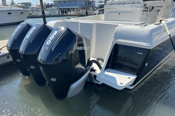 2007 Intrepid 37