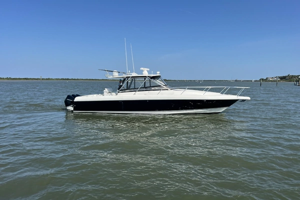 2007 Intrepid 37